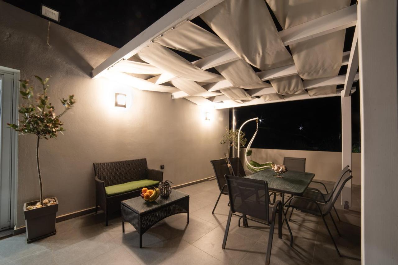 Home Sweet Home - Big Balcony With Great View Kíssamos Екстериор снимка